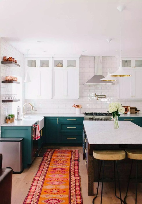 Inspiring kitchen cabinet colour schemes